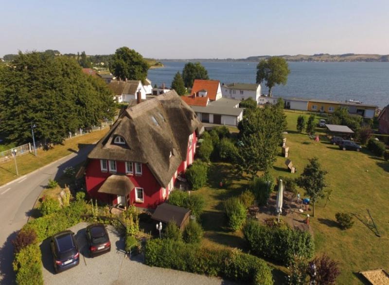Karolas Landhus Unterm Reetdach Neu Reddevitz Exterior foto
